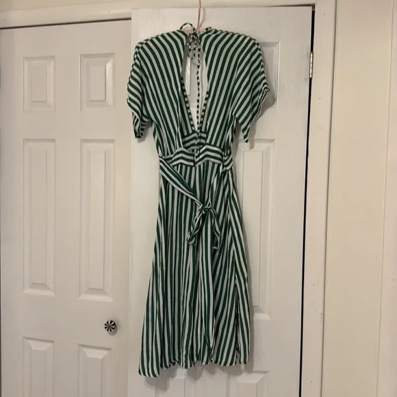 💚 FAITHFUL THE BRAND MILAN DRESS green stripe size 4 💚 - Picture 5 of 8
